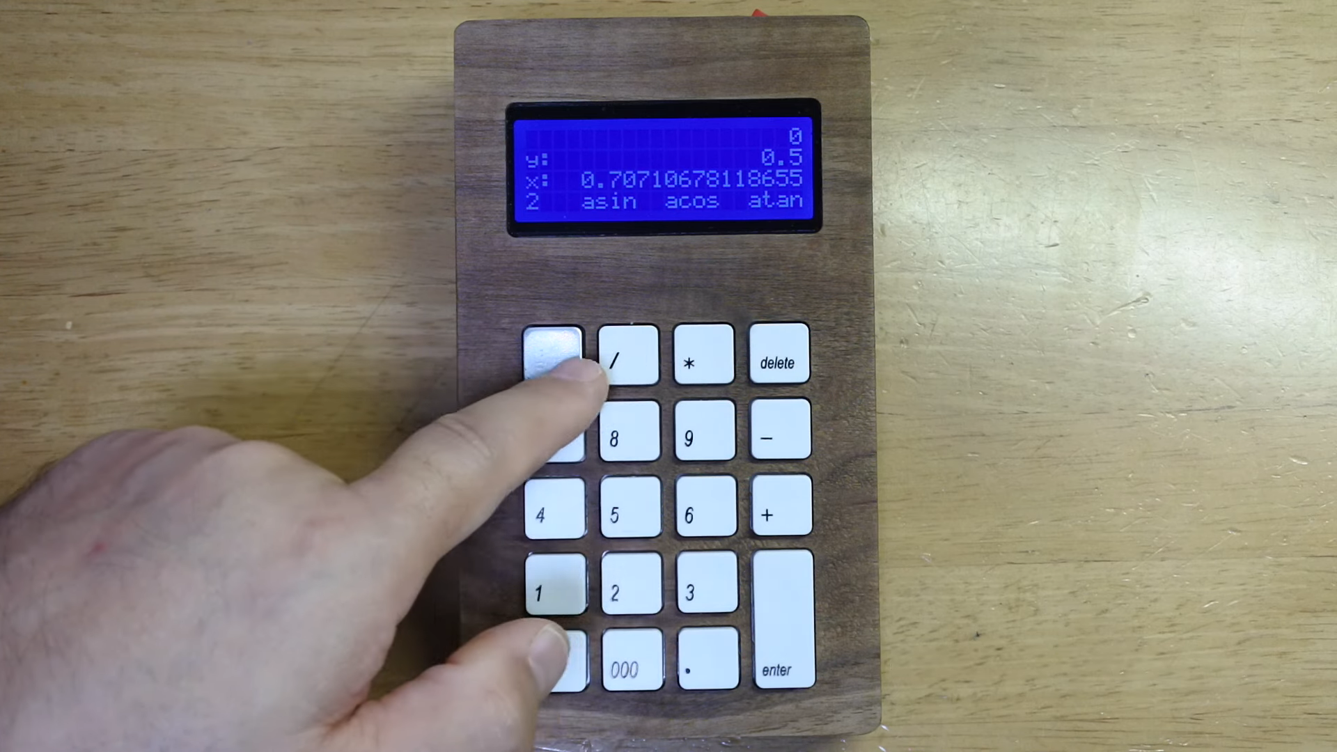 Walnut Case Sets This Custom Arduino-Powered RPN Calculator Apart From The Crowd
